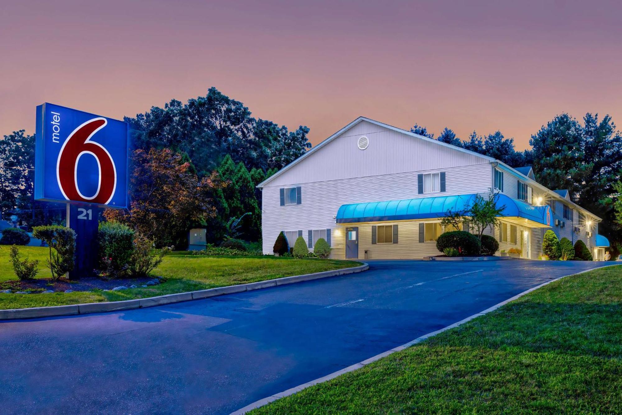 Motel 6 Bethel, Ct - Danbury المظهر الخارجي الصورة